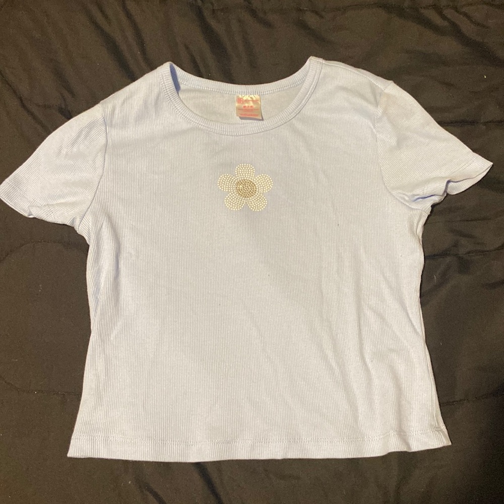 Cute flower bedazzled shirt